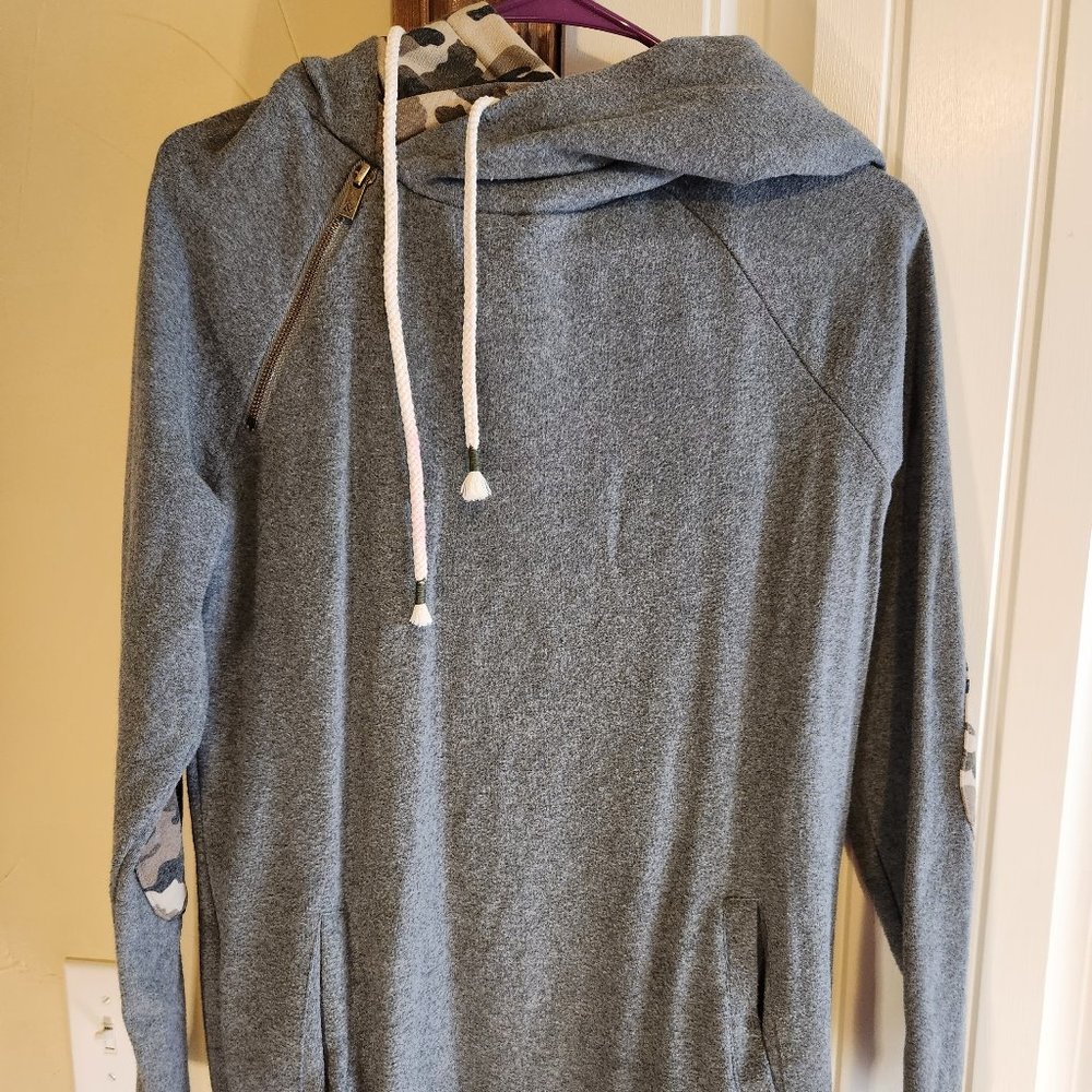 Sweatshirt w/ Hood and Camo Accents